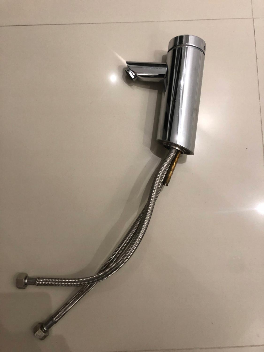 SCHELL Bateria umywalkowa samozamykająca SCHELL PURIS SC-M