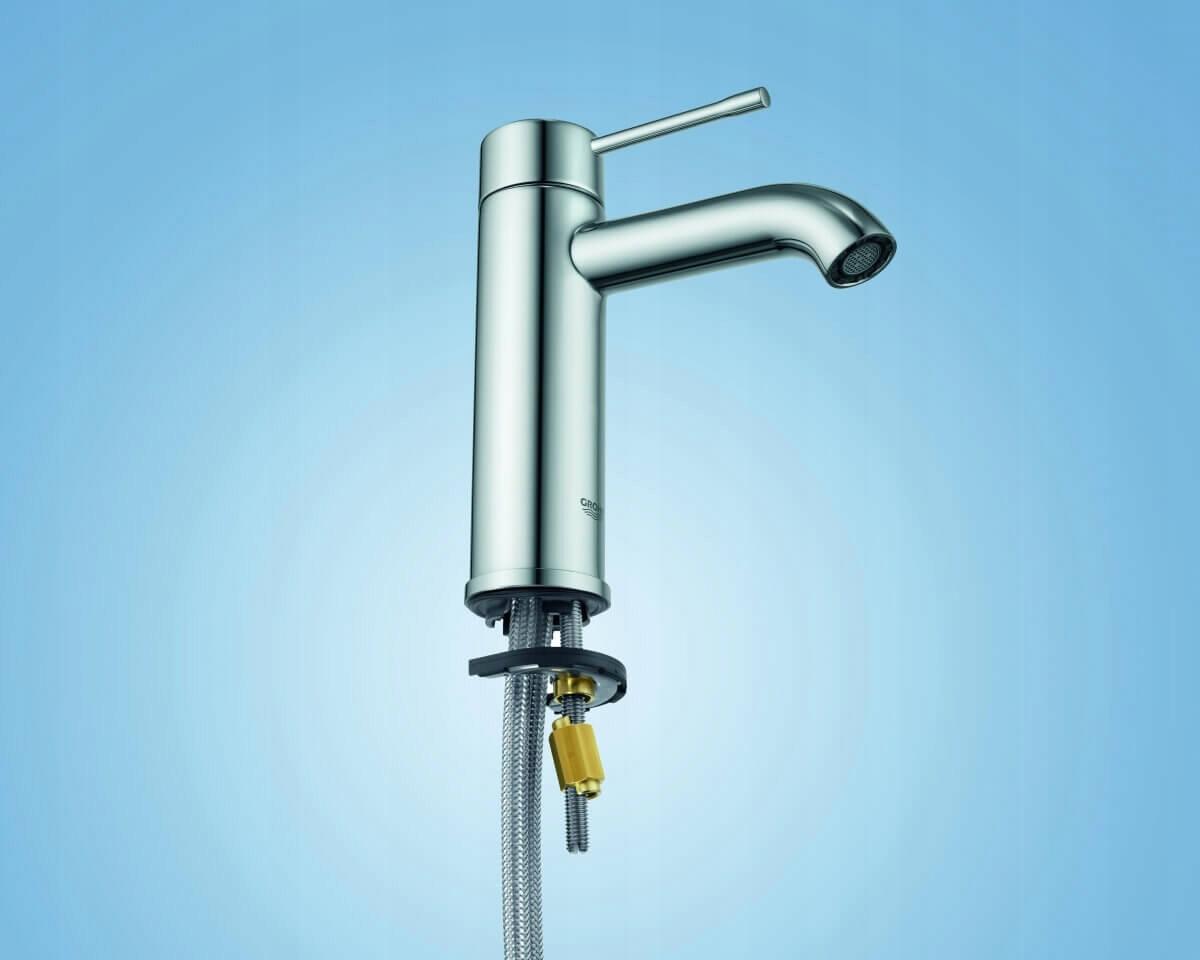 Bateria umywalkowa stojąca GROHE Essence 1-otw. chrom z obrotową wylewką