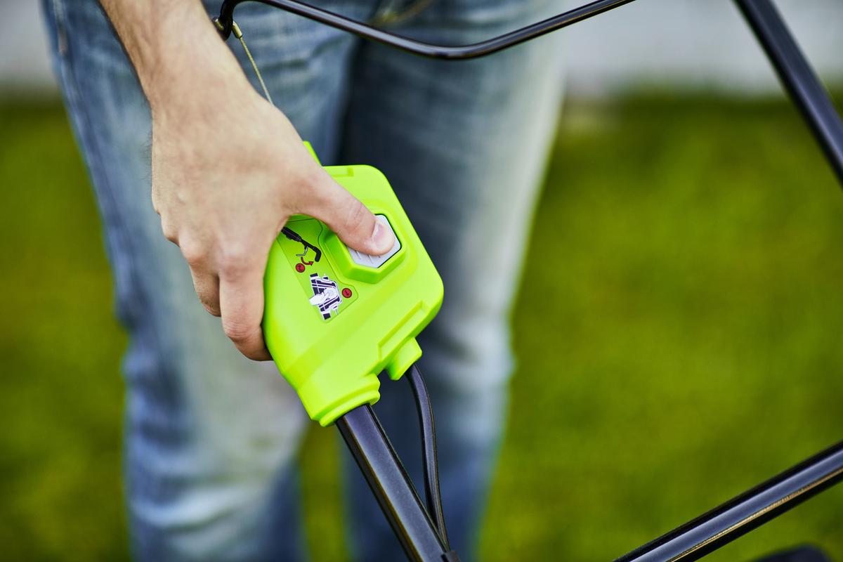 GREENWORKS Kosiarka 33 Cm Greenworks Gd24Lm33 24V