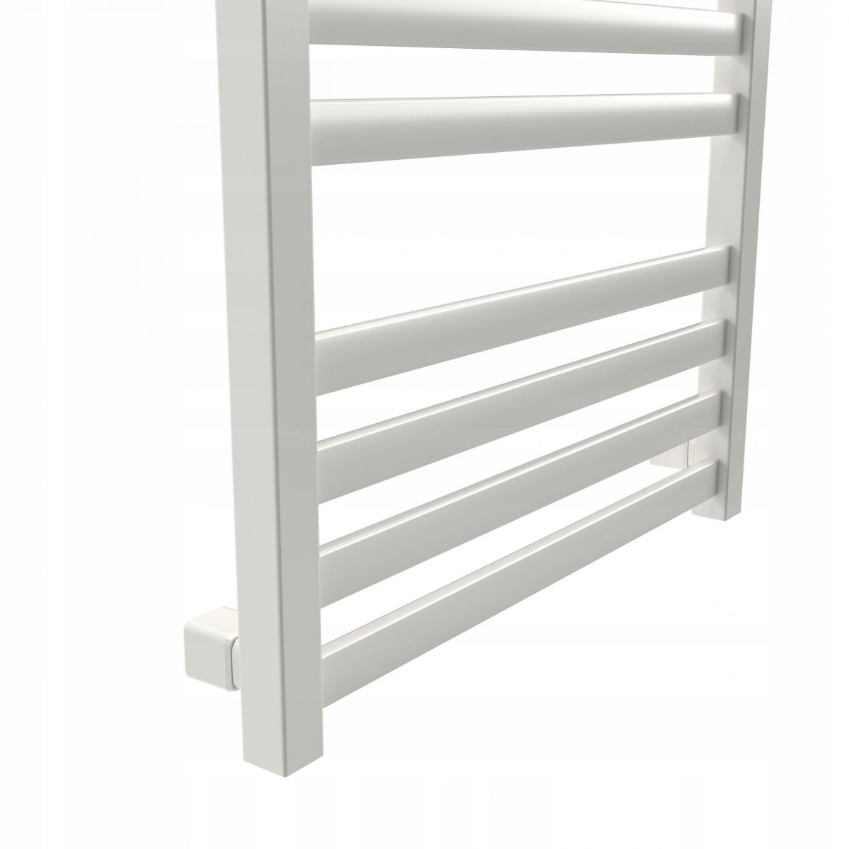 Grzejnik łazienkowy pionowy Amur A-19 75/53 313 W 730x530x75 01 biały dolny