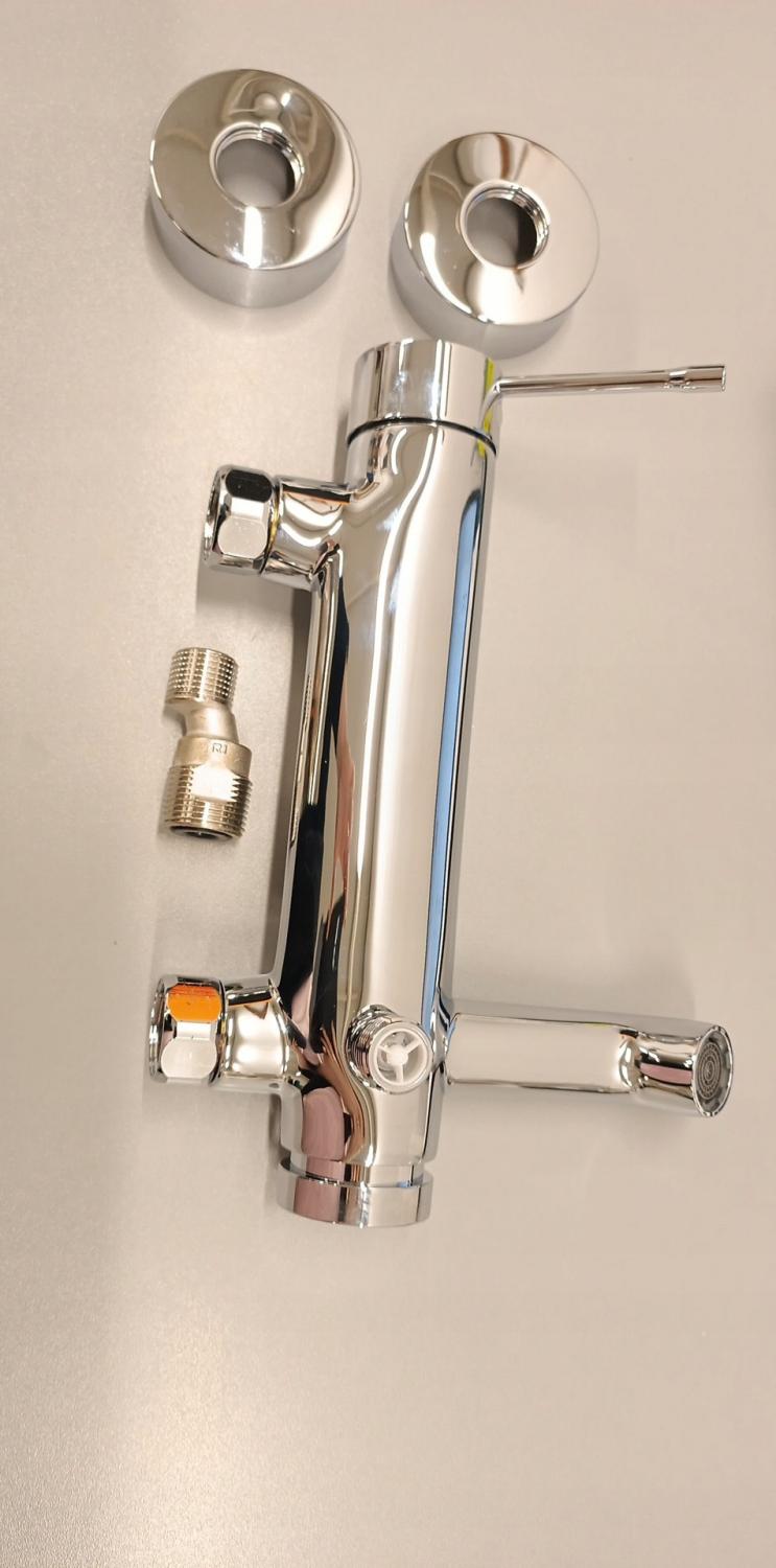 Bateria wannowa ścienna GROHE Essence 1-uchwyt. 2-otworowa mosiężna chrom