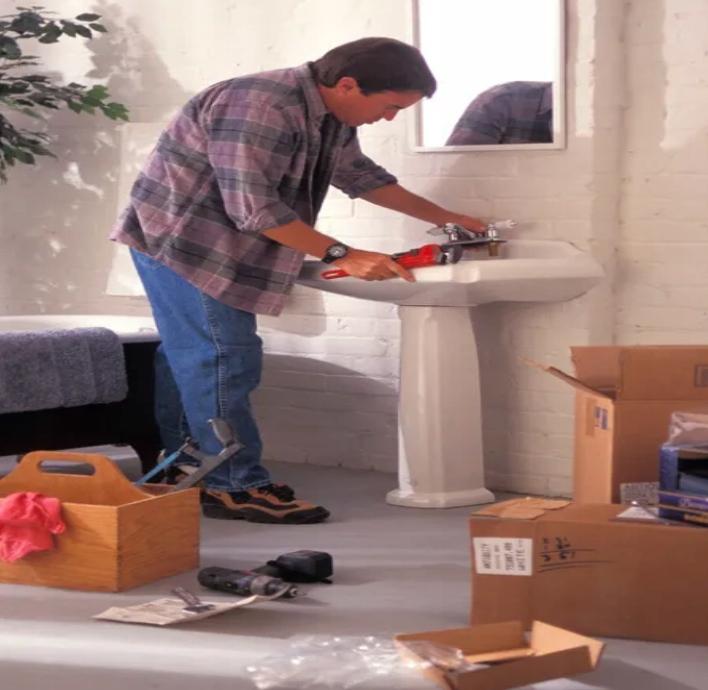 FERRO Bateria umywalkowa Basic ścienna chrom