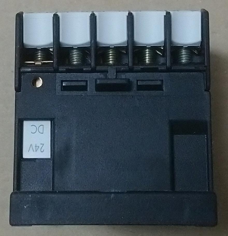 EATON Stycznik pomocniczy AC-15 I=3A 2Z 2R DILER-22-G(24VDC)