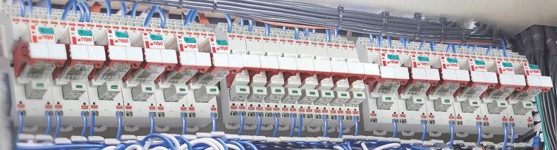 Przekaźnik interfejsowy Push-in 2P, 8A, 24 V AC PI84-024AC-M91G-PS-2012