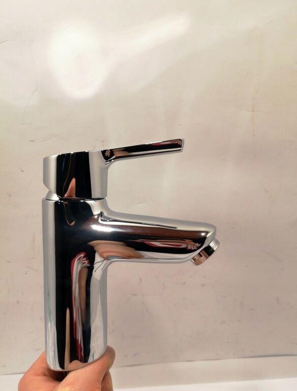 Bateria umywalkowa stojąca ROCA ONA 1-uchwytowa 1-otworowa chrom