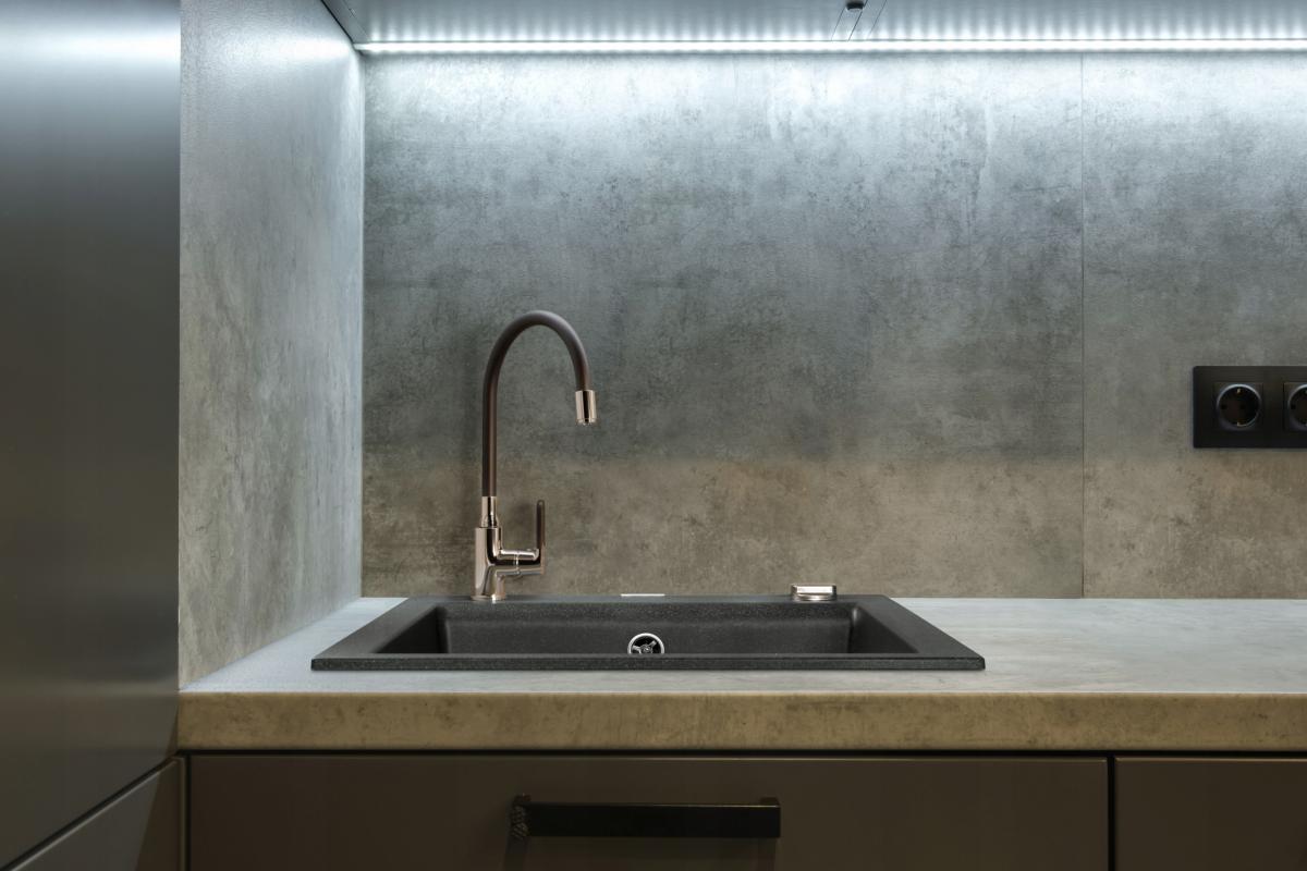 INVENA ZLEWOZ GRANIT 1K TESALIA W ZES Z CZARNĄ BZ JOGA PLUS SYF CHROM