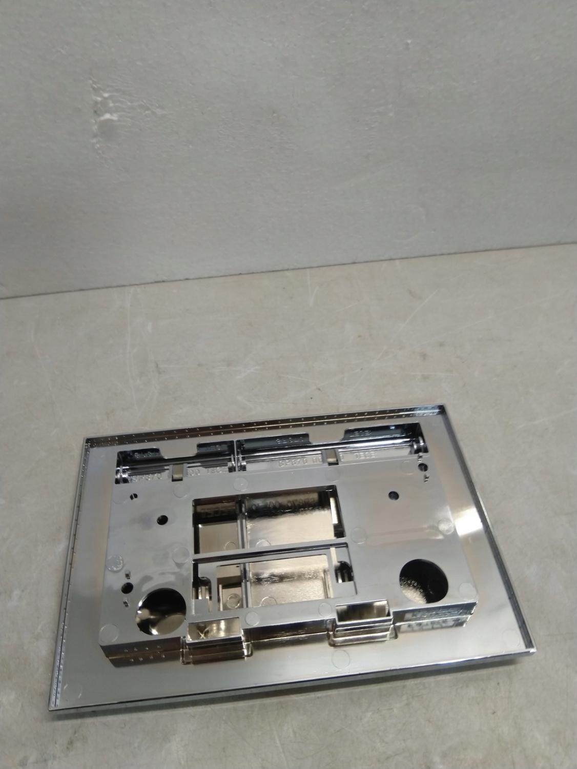 Przycisk spłukujący TECE base podwójny do WC z tworz sztucz chrom połysk