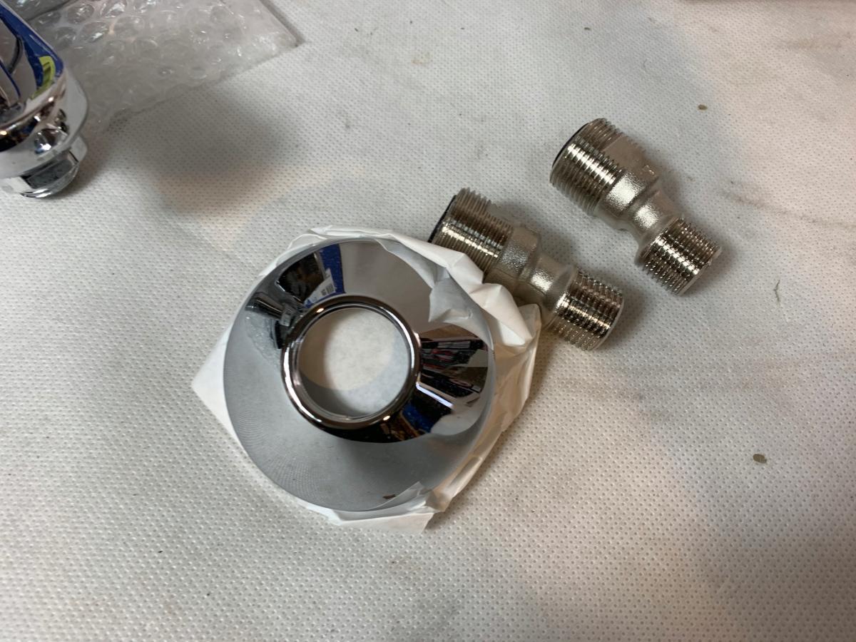 Bateria wannowa ścienna GROHE BauLoop 1-uchwytowa 2-otworowa chrom