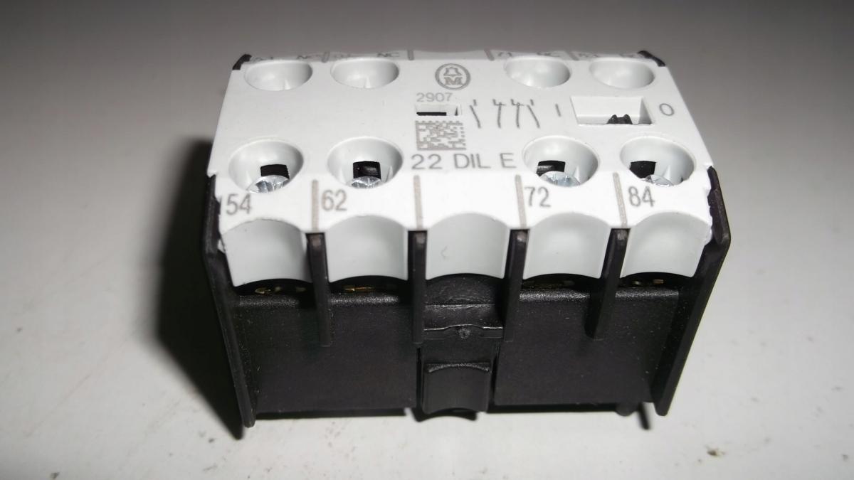 EATON Moduł styków pomocniczych 2Z 2R montowany centralnie 22DILE