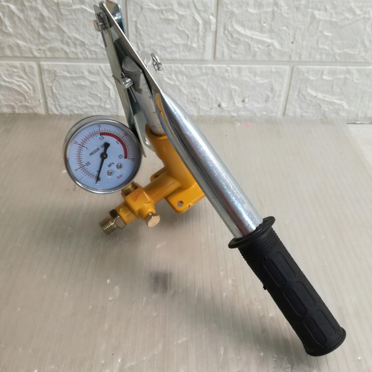 Przycisk spłukujący GEBERIT Twinline30 przedni chrom