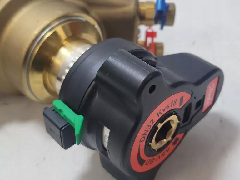 Zawór współpracujący z zaworami ASV-P/-PV - ASV-BD, DN32, gwint wew. 1 1/4