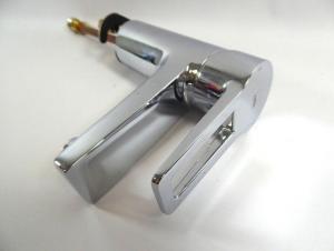 Bateria umywalkowa stojąca ROCA AROLA 1-uchwytowa 1-otworowa chrom